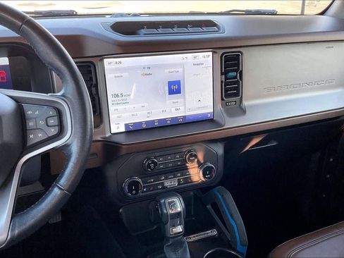 Used 2022 Ford Bronco Outer Banks w/ Sasquatch Package image 6