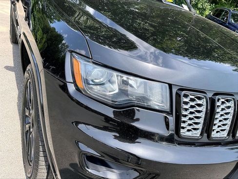 Used 2019 Jeep Grand Cherokee Altitude AWD/4WD image 32