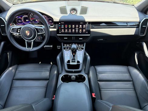 Certified 2023 Porsche Cayenne S AWD/4WD image 13