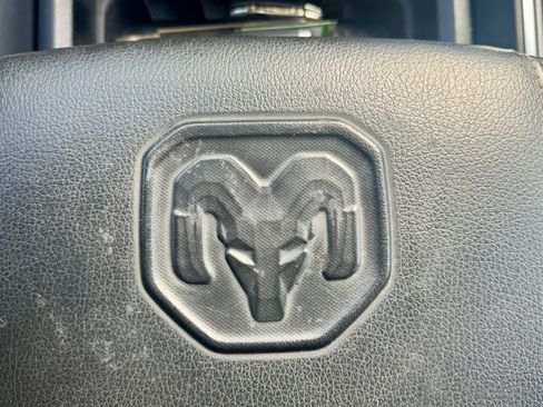 Used 2025 RAM 1500 Laramie image 30