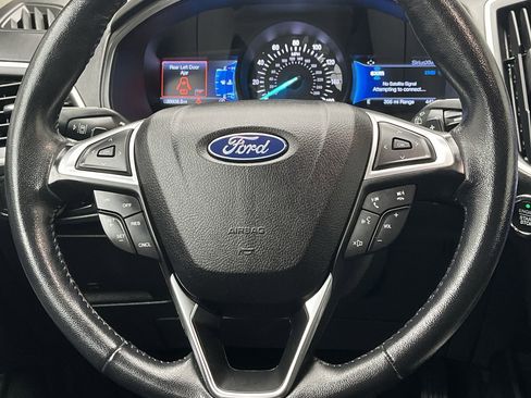 Used 2023 Ford Edge SEL w/ Convenience Package image 14