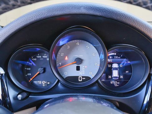 Used 2021 Porsche Macan S image 37