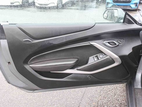 Used 2020 Chevrolet Camaro LT image 23