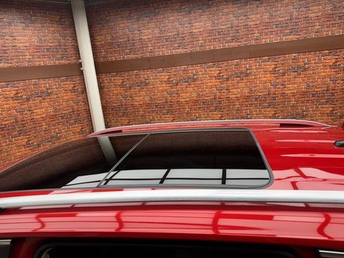 Used 2022 Volkswagen Tiguan SE image 26