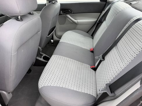 Used 2007 Ford Focus SE FWD image 17