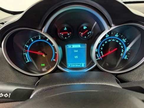 Used 2014 Chevrolet Cruze LT image 25