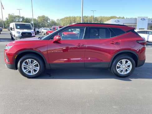 Used 2019 Chevrolet Blazer LT image 2