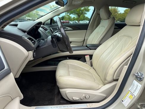 Used 2017 Lincoln MKZ Select w/ Select Plus Package FWD image 10
