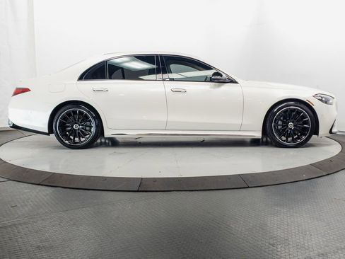 Used 2023 Mercedes-Benz S 500 4MATIC image 36