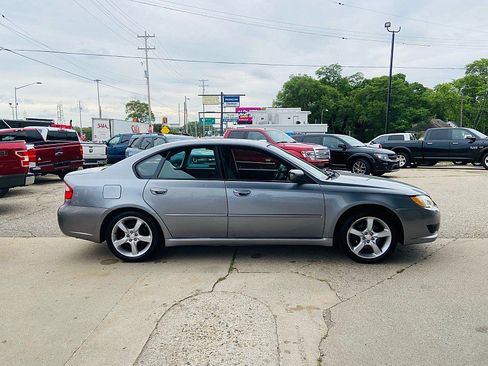 Used 2009 Subaru Legacy 2.5i Special Edition AWD/4WD image 5