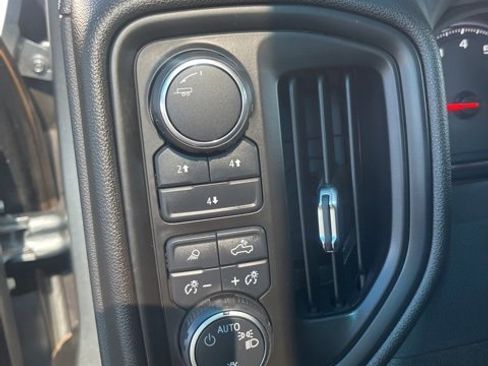 Used 2024 Chevrolet Silverado 2500 Custom w/ Custom Value Package image 12