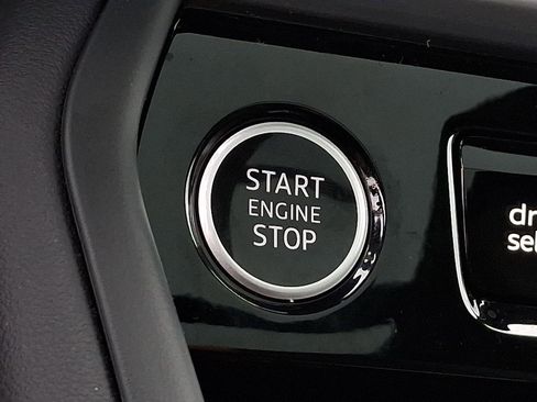 Used 2025 Audi Q5 Premium Plus w/ Premium Plus image 24