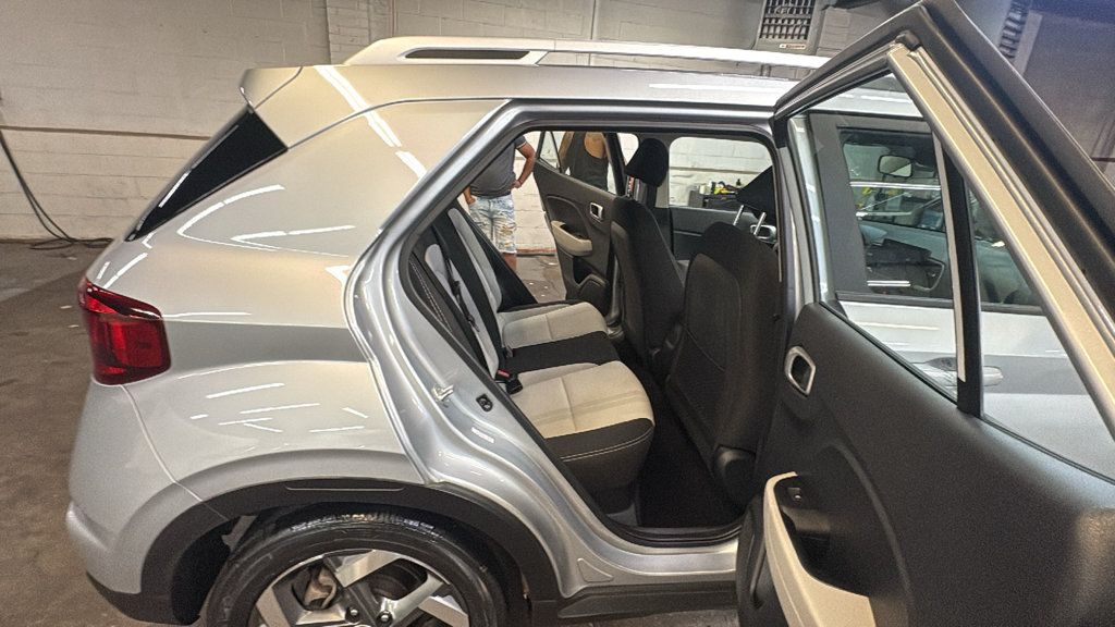 Used 2022 Hyundai Venue SEL w/ Cargo Package FWD image 27
