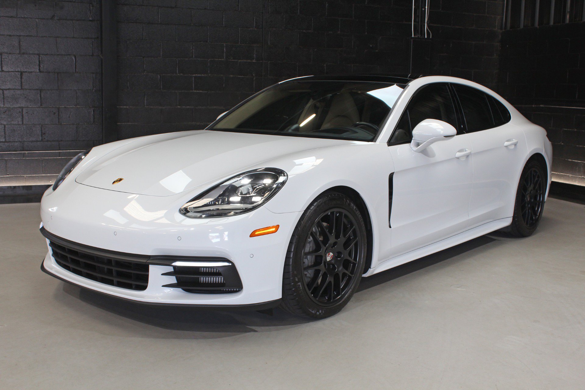 Used 2020 Porsche Panamera 4S AWD/4WD image 5