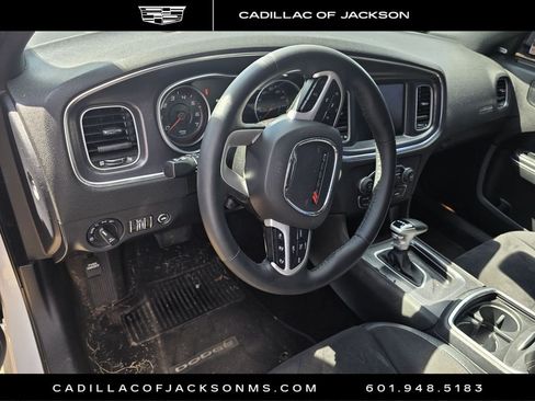 Used 2015 Dodge Charger R/T RWD image 4