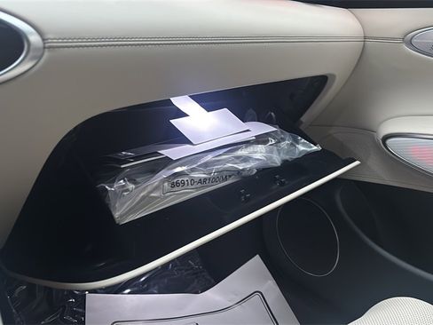 New 2026 Genesis GV70 2.5T Advanced image 30