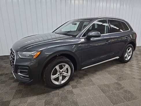 Used 2024 Audi Q5 2.0T Premium w/ Convenience Package image 6