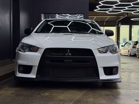 Used 2014 Mitsubishi Lancer Evolution GSR image 2