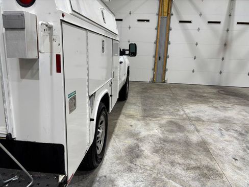 Used 2017 Chevrolet Silverado 3500 W/T RWD image 10