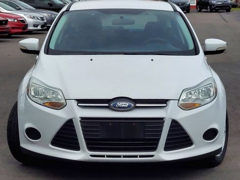 Used 2013 Ford Focus SE FWD image 2