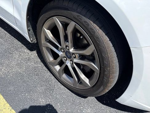Used 2020 Ford Fusion SEL FWD image 6