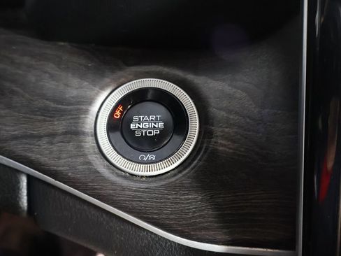 Used 2022 Jeep Grand Cherokee L Limited AWD/4WD image 42