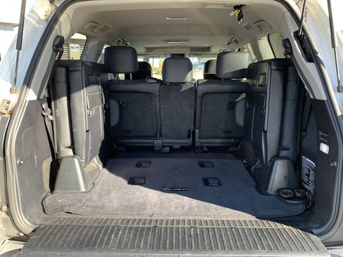 Used 2017 Lexus LX 570 4WD image 33