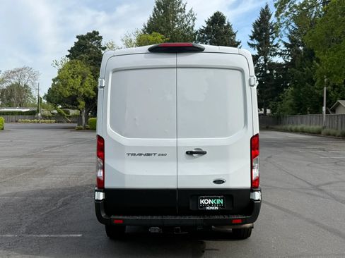 Used 2022 Ford Transit 250 Medium Roof RWD image 5