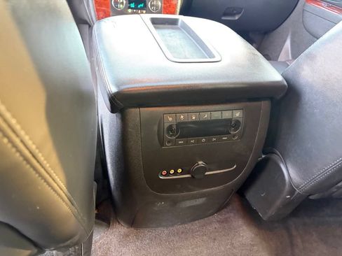 Used 2011 Chevrolet Tahoe LTZ AWD/4WD image 26