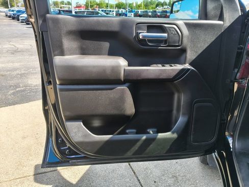 Used 2021 Chevrolet Silverado 1500 Custom AWD/4WD image 19