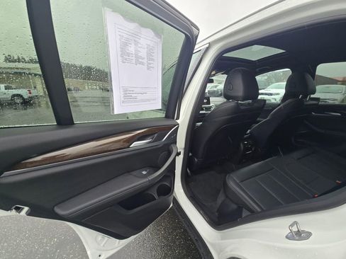 Used 2024 BMW X3 xDrive30i image 11
