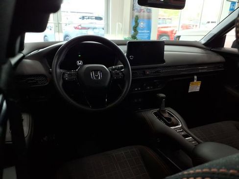 Certified 2026 Honda HR-V Sport image 5