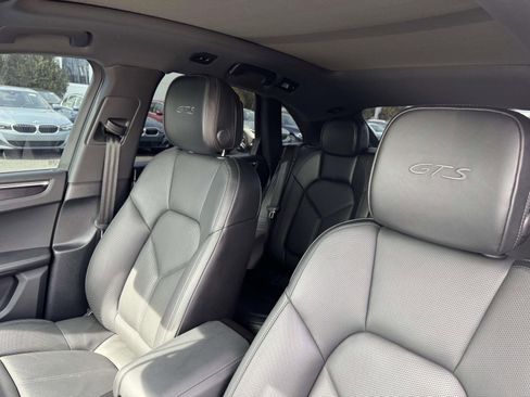 Used 2023 Porsche Macan GTS image 34