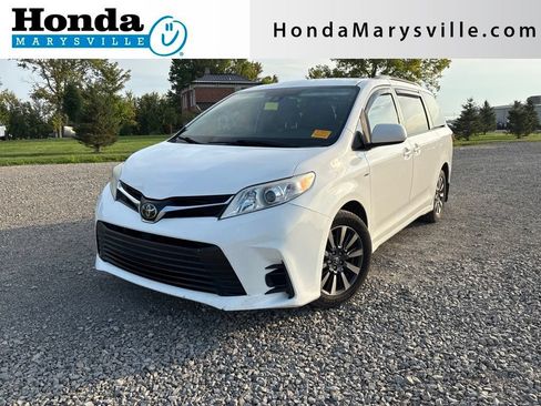 Used 2019 Toyota Sienna LE AWD/4WD image 1