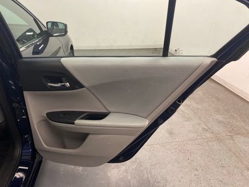 Used 2014 Honda Accord LX image 24