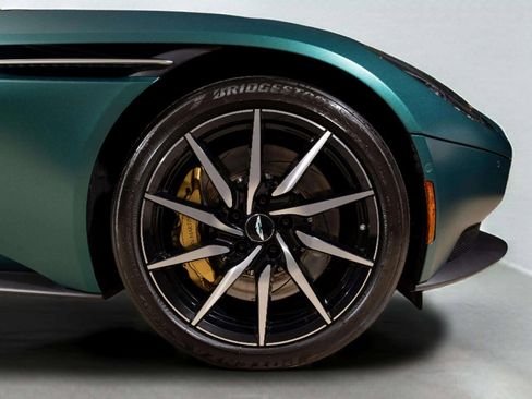 Used 2023 Aston Martin DB11 Volante image 44