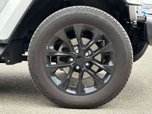 Used 2023 Jeep Wrangler Unlimited Sahara w/ Cold Weather Group image 7