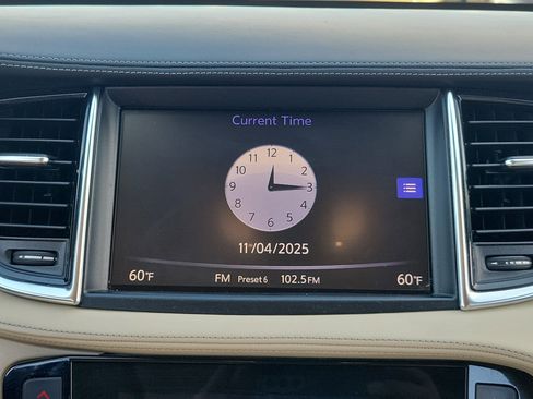 Used 2019 INFINITI QX50 Luxe image 17