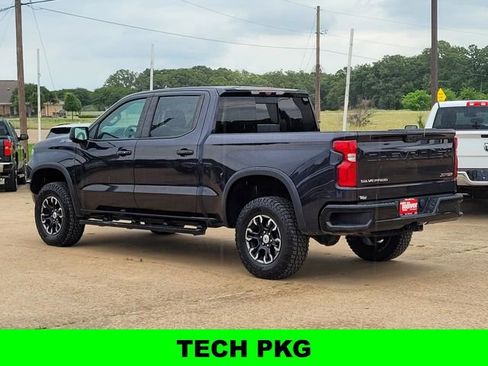 Used 2022 Chevrolet Silverado 1500 ZR2 w/ Technology Package AWD/4WD image 8