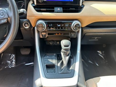 Used 2024 Toyota RAV4 XLE w/ Convenience Package AWD/4WD image 24