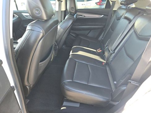 Used 2018 Cadillac XT5 Luxury w/ Driver Awareness Package image 21
