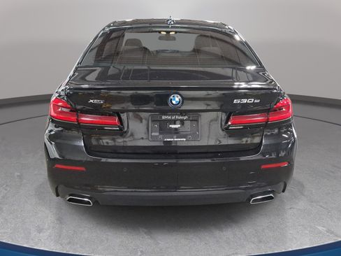 Used 2023 BMW 530e xDrive w/ Premium Package AWD/4WD image 6