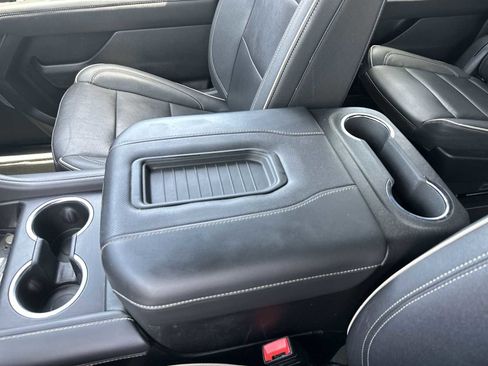 Certified 2023 Chevrolet Suburban Premier RWD image 21