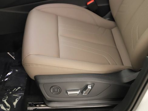New 2026 Audi Q3 quattro 2.0T AWD/4WD image 24