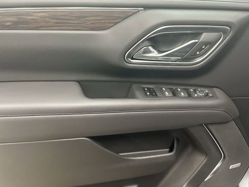 Used 2023 Chevrolet Tahoe Z71 w/ Luxury Package image 22