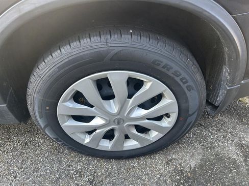 Used 2016 Nissan Rogue S AWD/4WD image 26