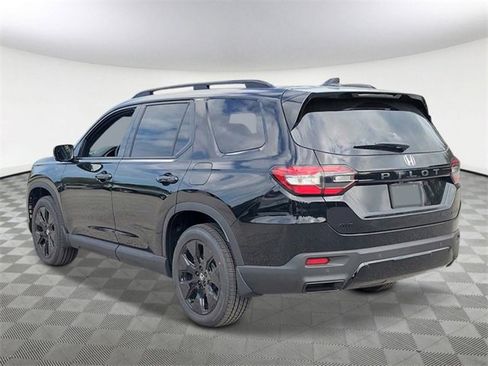 New 2026 Honda Pilot Black Edition image 4