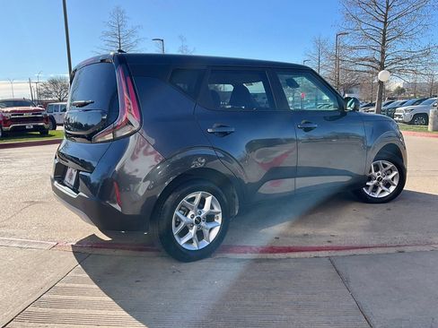Used 2025 Kia Soul LX w/ LX Technology Package image 6