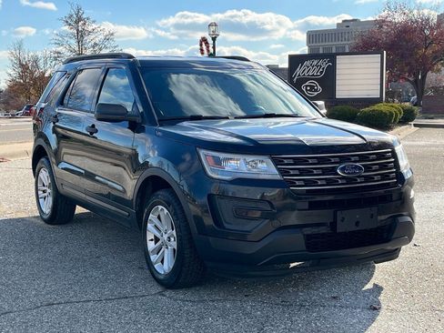Used 2017 Ford Explorer 4WD image 1
