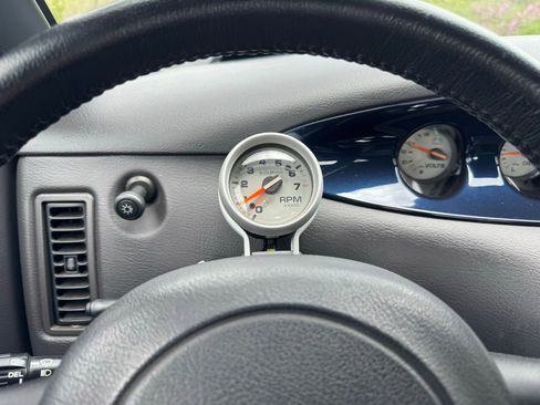 Used 2001 Chrysler Prowler RWD image 27